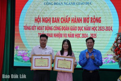 Sôi nổi phong trào thi đua “Giỏi việc trường, đảm việc nhà”